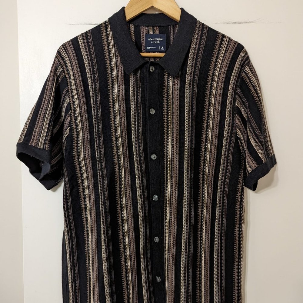 Abercrombie & Fitch Men's Short Sleeve Button Up Sweater